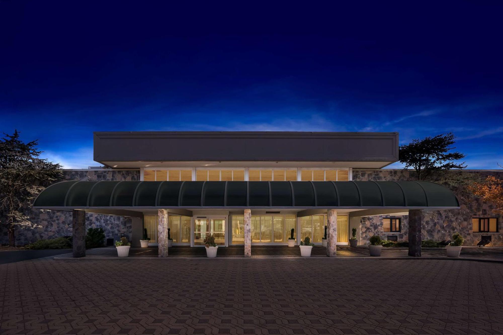 Brandywine Valley Inn Surestay Plus By Best Western Wilmington Exterior foto