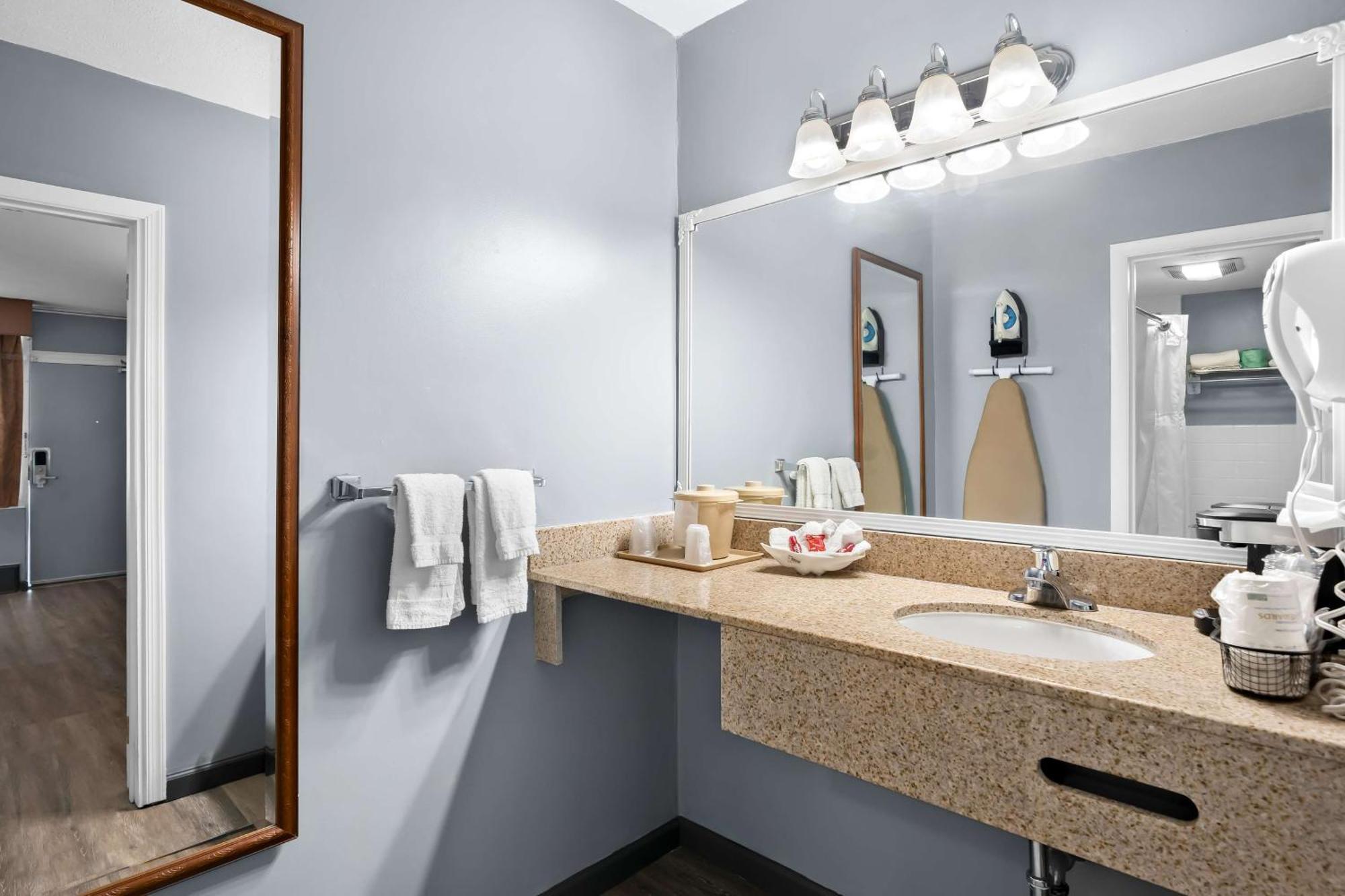 Brandywine Valley Inn Surestay Plus By Best Western Wilmington Exterior foto