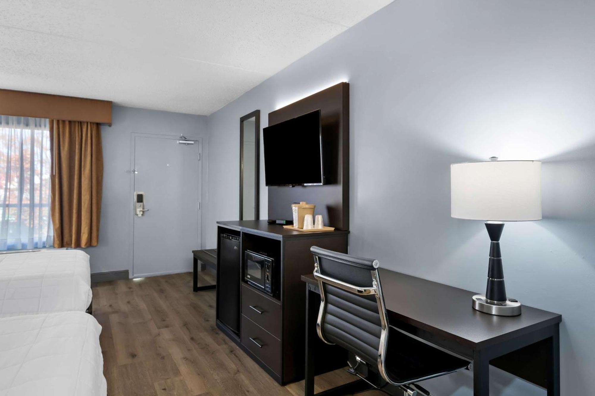 Brandywine Valley Inn Surestay Plus By Best Western Wilmington Exterior foto
