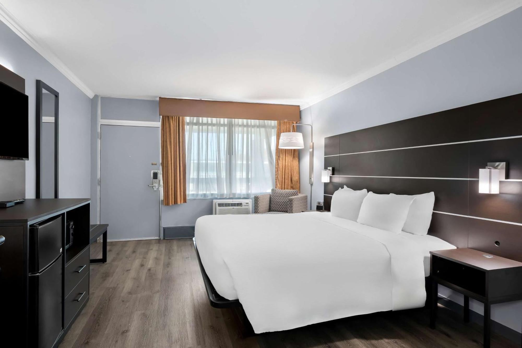 Brandywine Valley Inn Surestay Plus By Best Western Wilmington Exterior foto