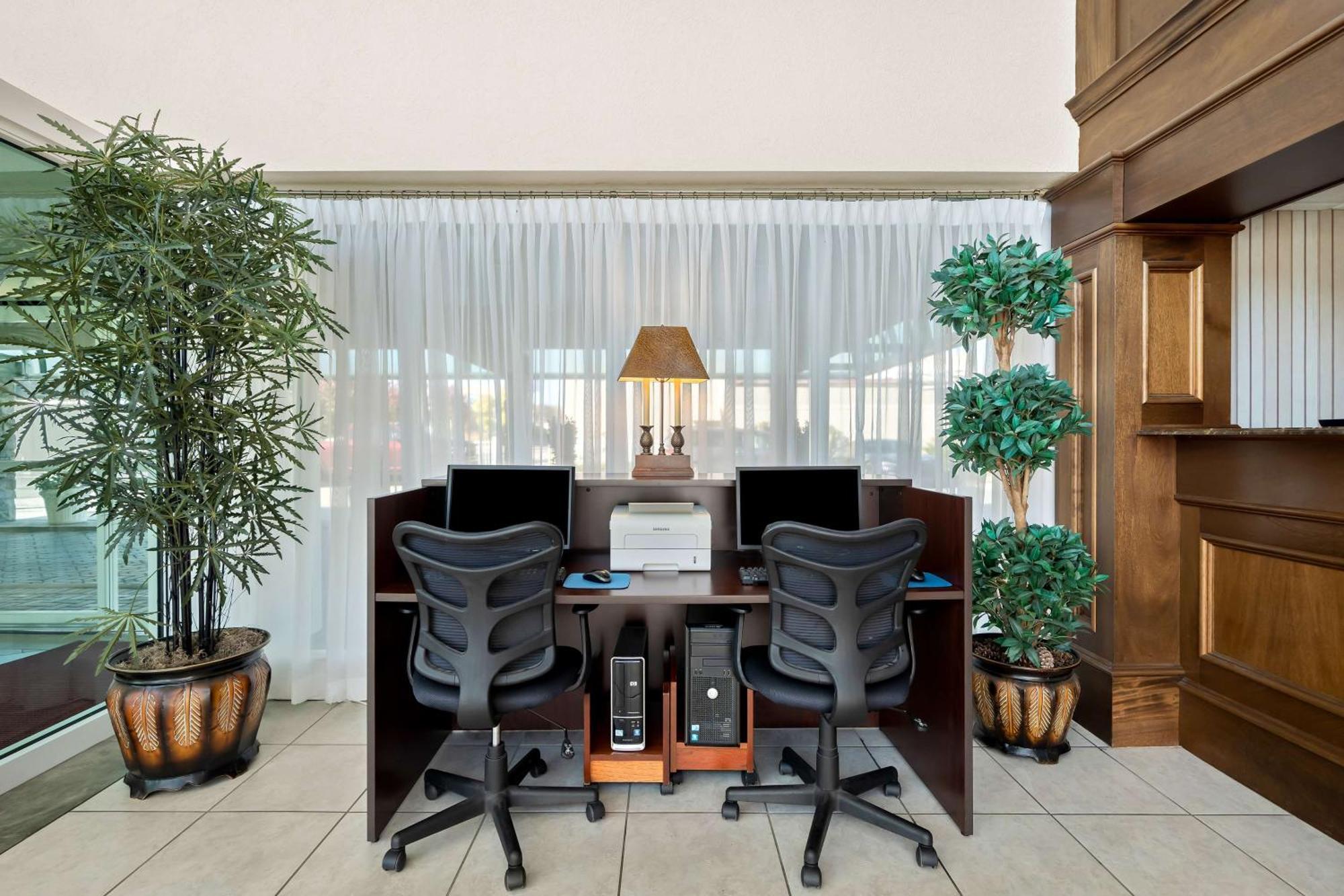 Brandywine Valley Inn Surestay Plus By Best Western Wilmington Exterior foto