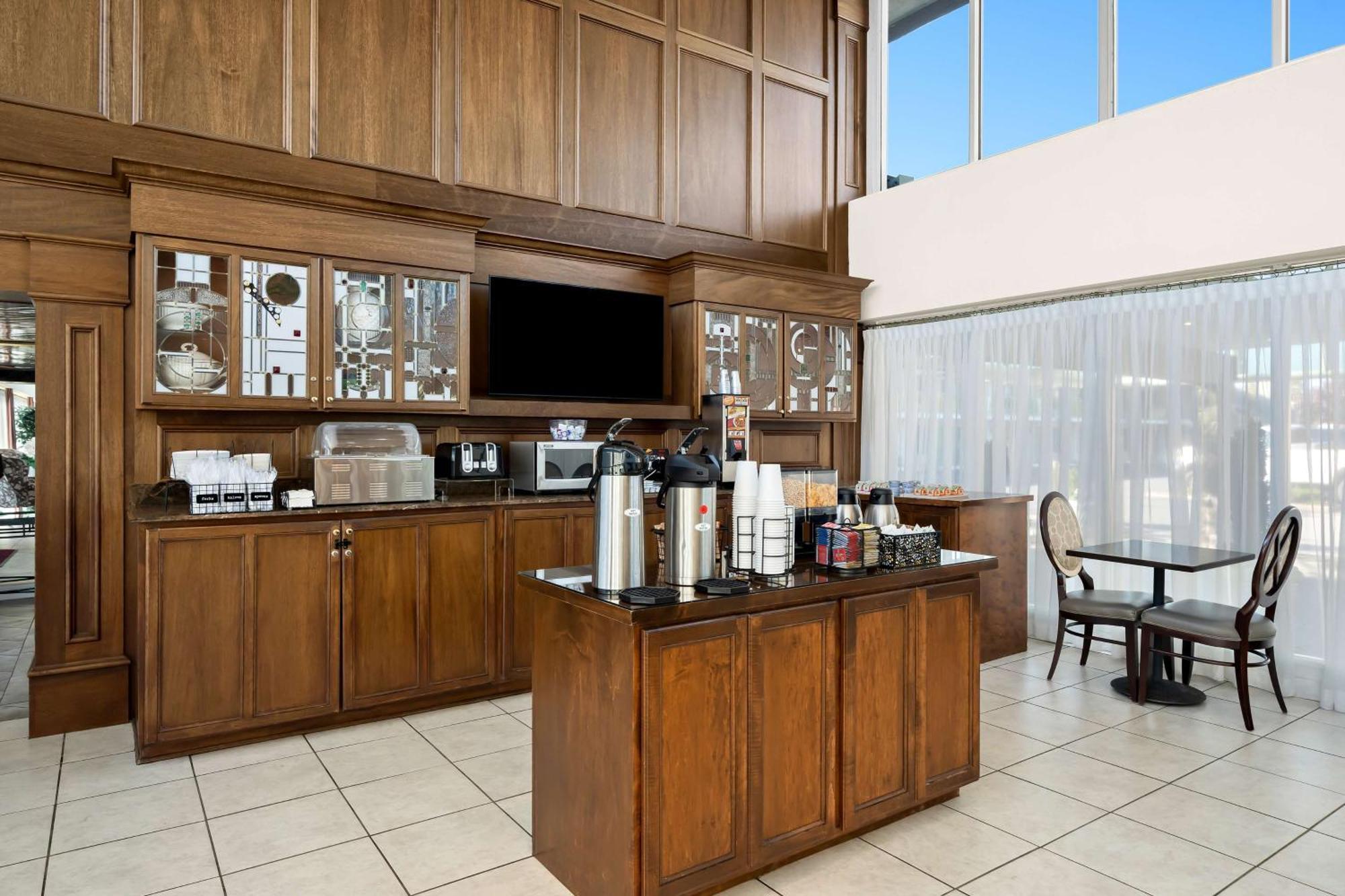 Brandywine Valley Inn Surestay Plus By Best Western Wilmington Exterior foto