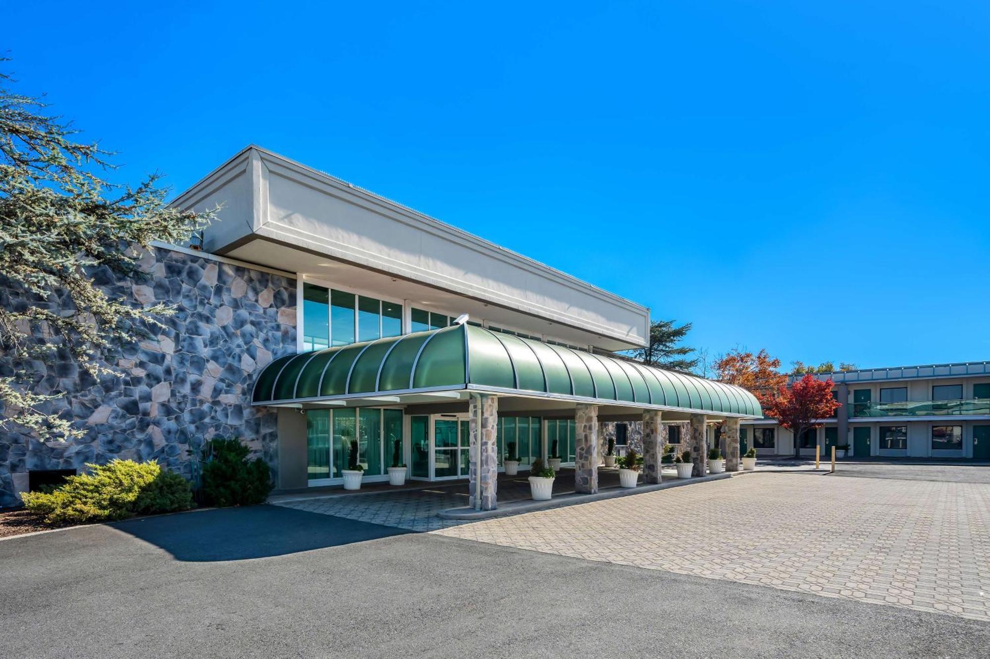 Brandywine Valley Inn Surestay Plus By Best Western Wilmington Exterior foto